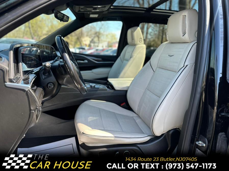 Vehicle image 15 of 46