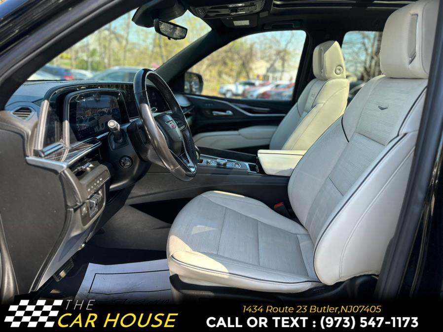 Vehicle image 14 of 46