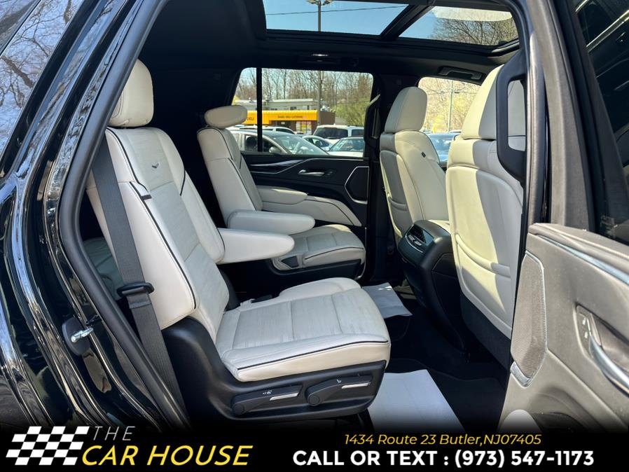 Vehicle image 23 of 46