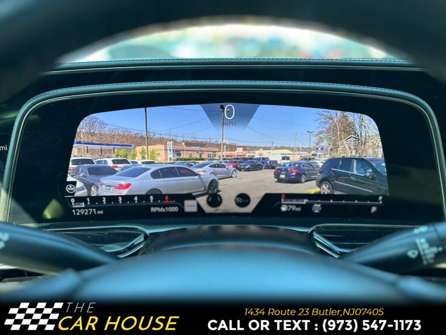 Vehicle image 41 of 46