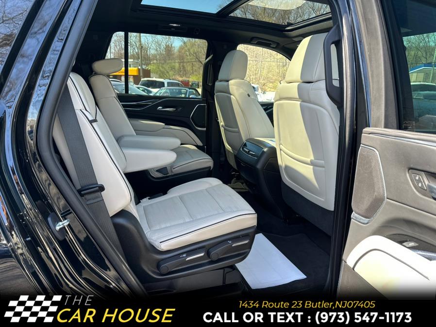 Vehicle image 22 of 46