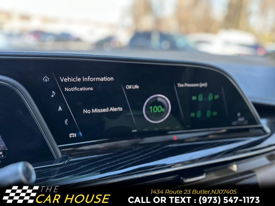 Vehicle image 39 of 46