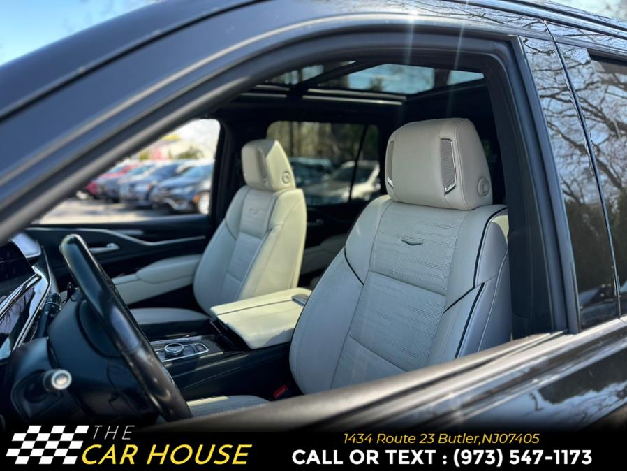 Vehicle image 11 of 46