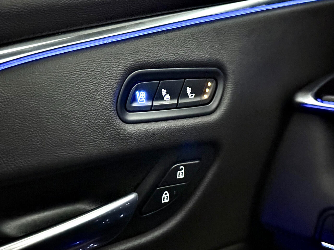 Vehicle image 38 of 56