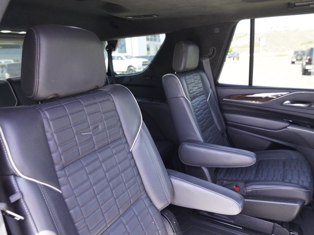 Vehicle image 25 of 29