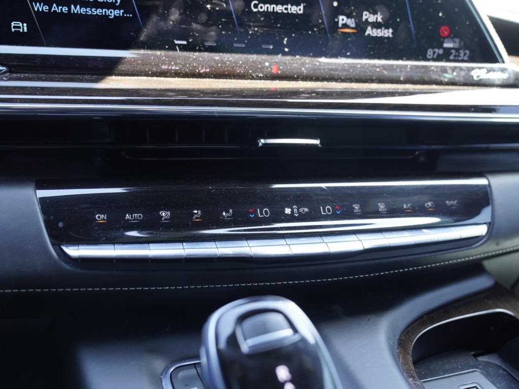 Vehicle image 16 of 29