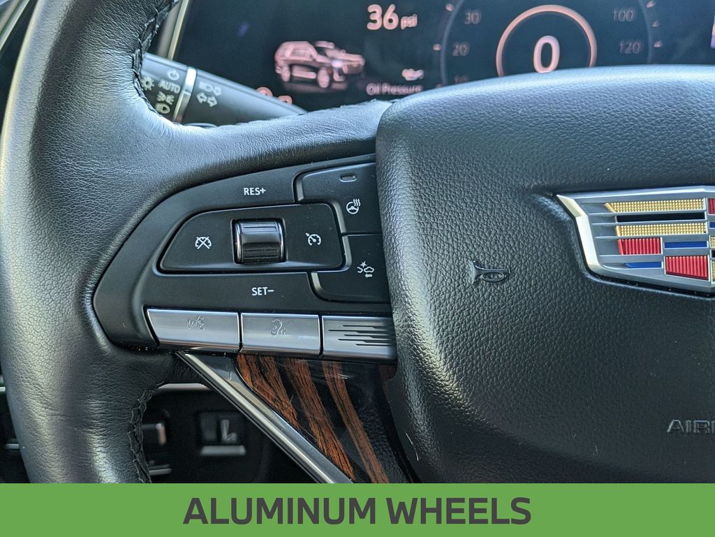 Vehicle image 27 of 34