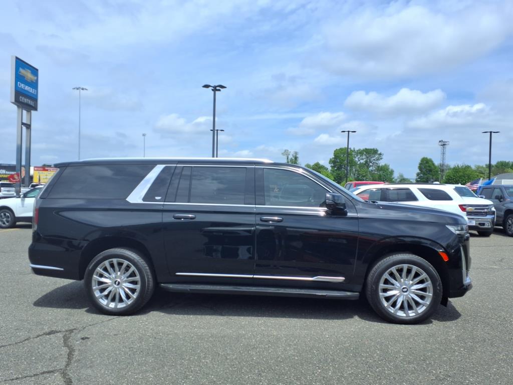 Vehicle image 6 of 53