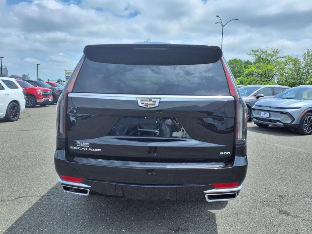 Vehicle image 37 of 53