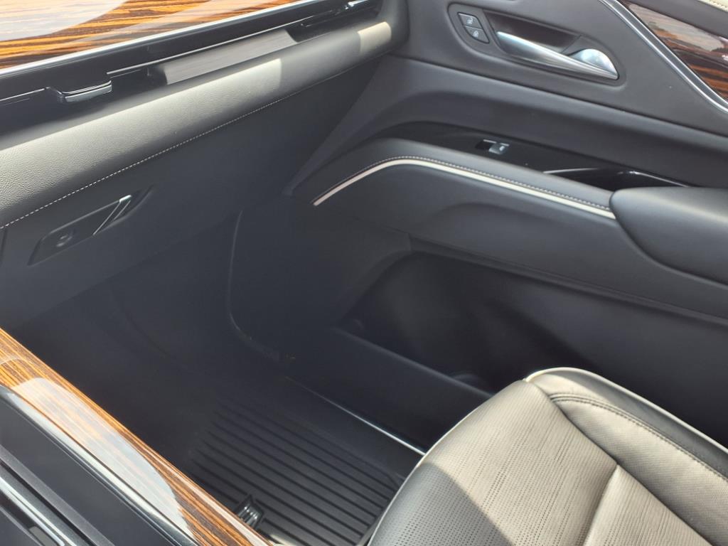 Vehicle image 49 of 53