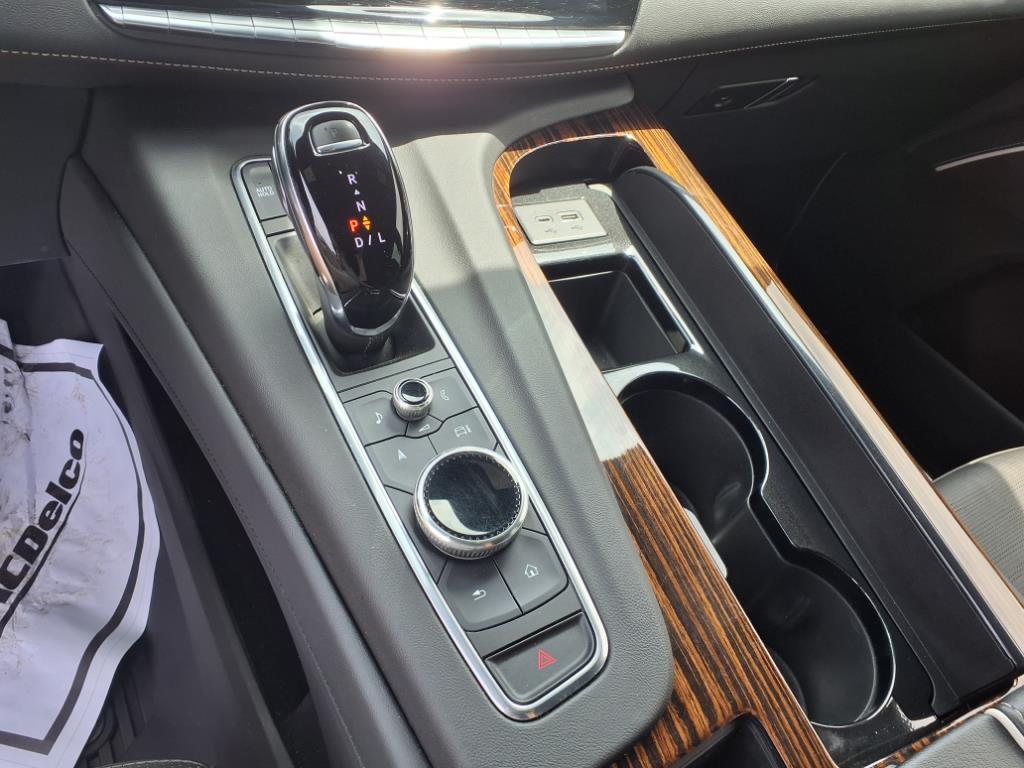 Vehicle image 51 of 53