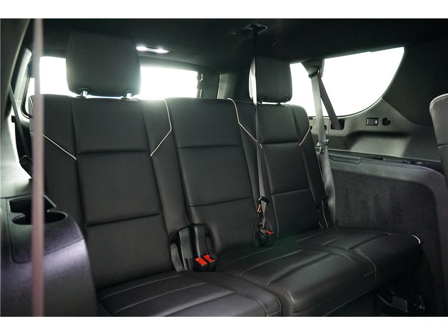 Vehicle image 21 of 29