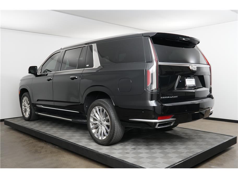 Vehicle image 9 of 29