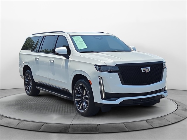 Vehicle image 3 of 39