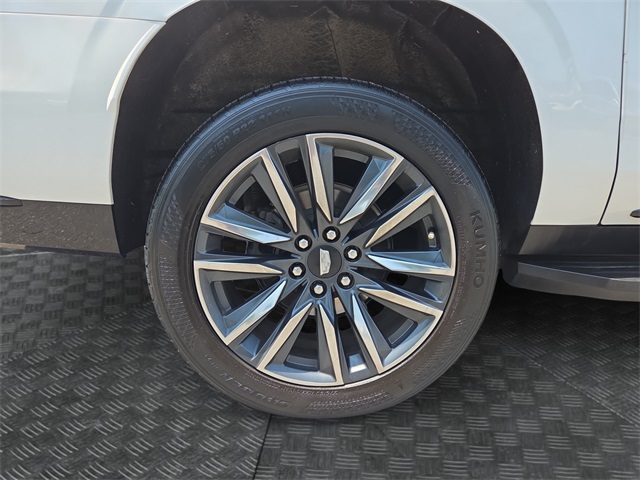 Vehicle image 11 of 39