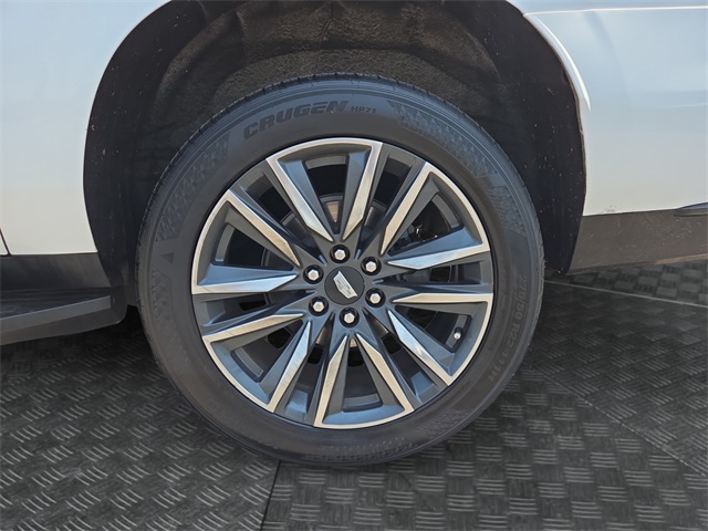 Vehicle image 13 of 39