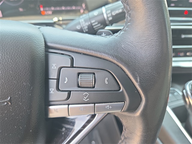 Vehicle image 38 of 39