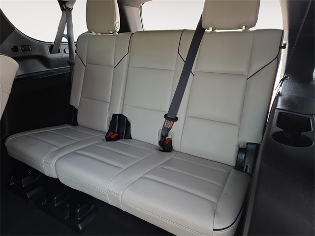Vehicle image 15 of 39