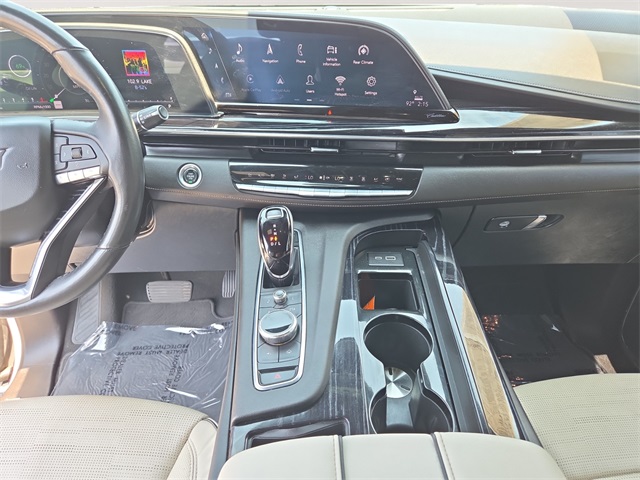 Vehicle image 22 of 39