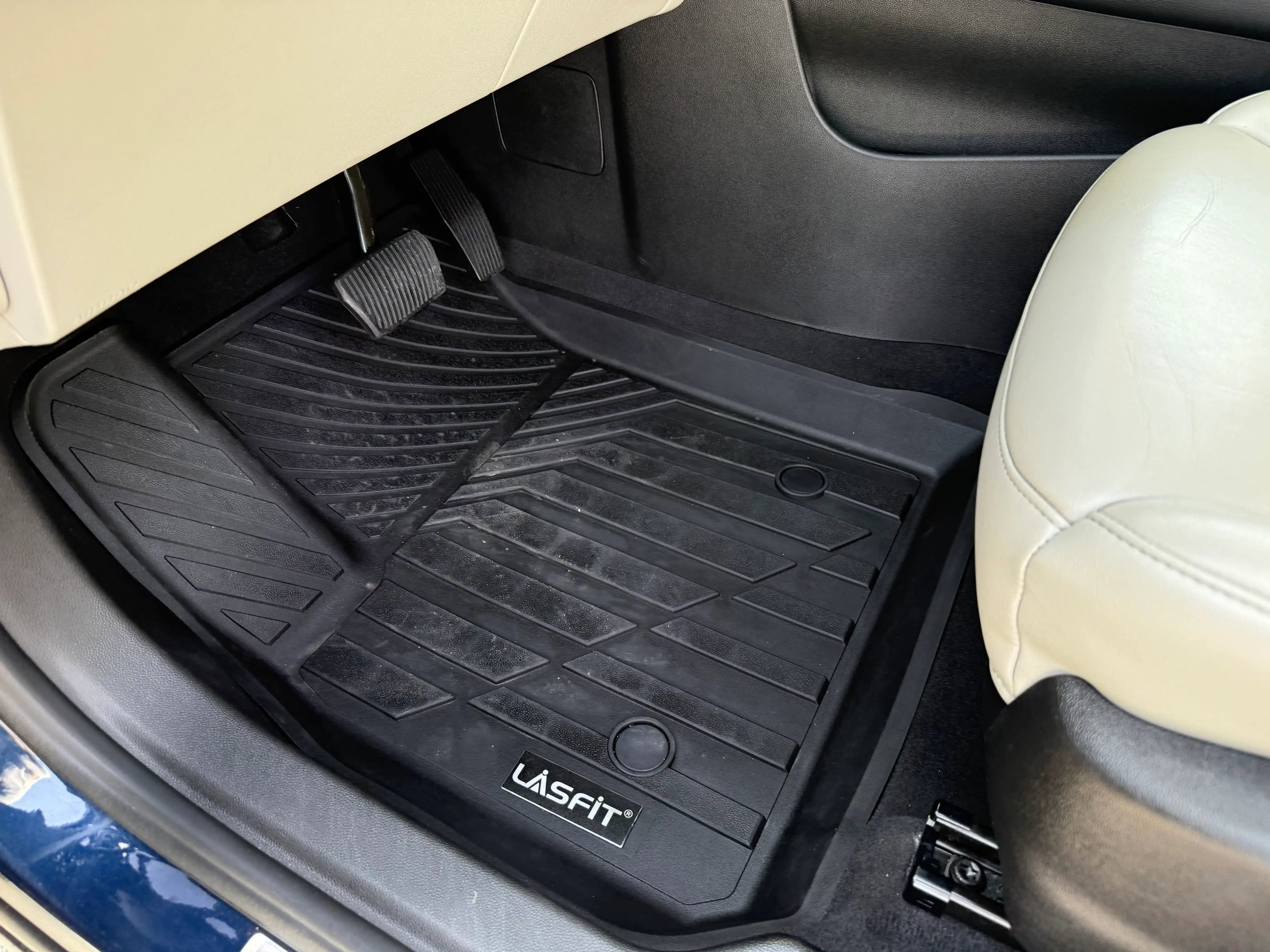Vehicle image 47 of 163