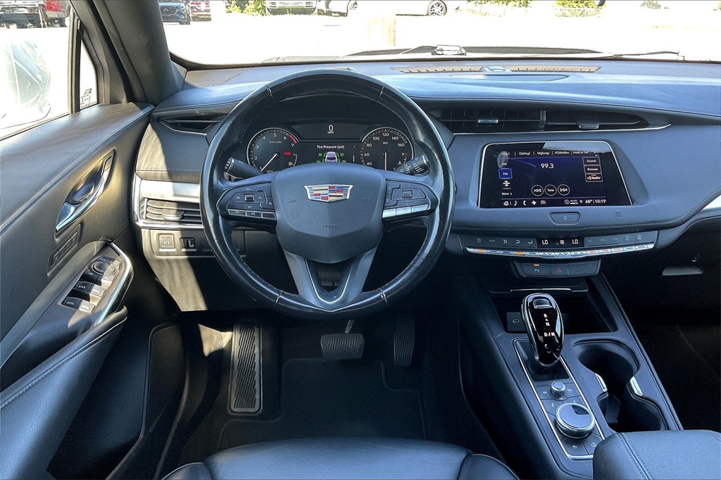 Vehicle image 9 of 31