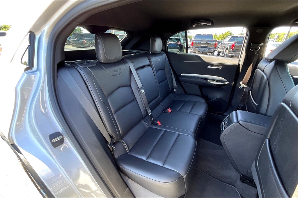 Vehicle image 23 of 31