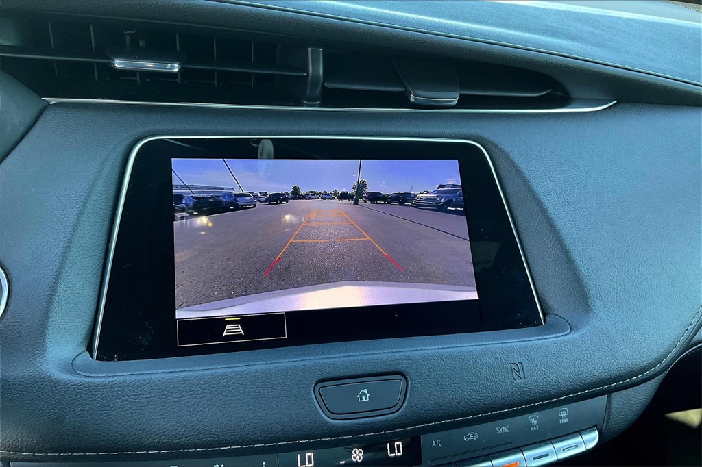 Vehicle image 14 of 31