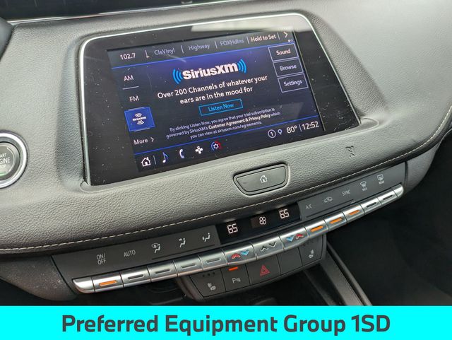 Vehicle image 23 of 32