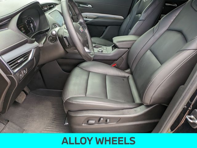 Vehicle image 16 of 32