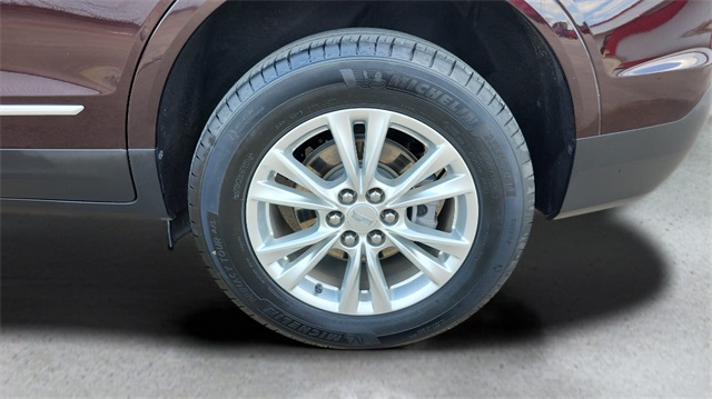 Vehicle image 8 of 42