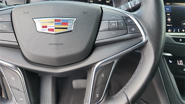 Vehicle image 41 of 42