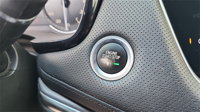 Vehicle image 31 of 42