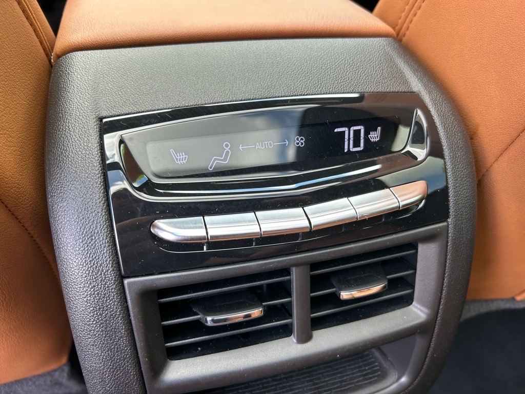Vehicle image 45 of 62