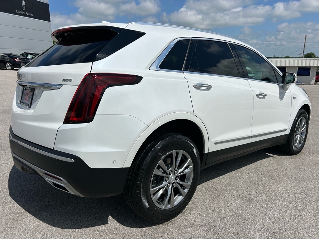 Vehicle image 9 of 62