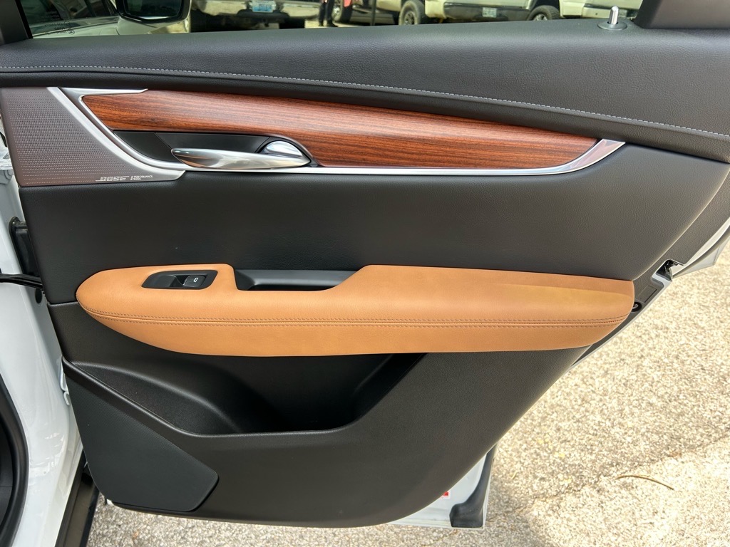 Vehicle image 55 of 62