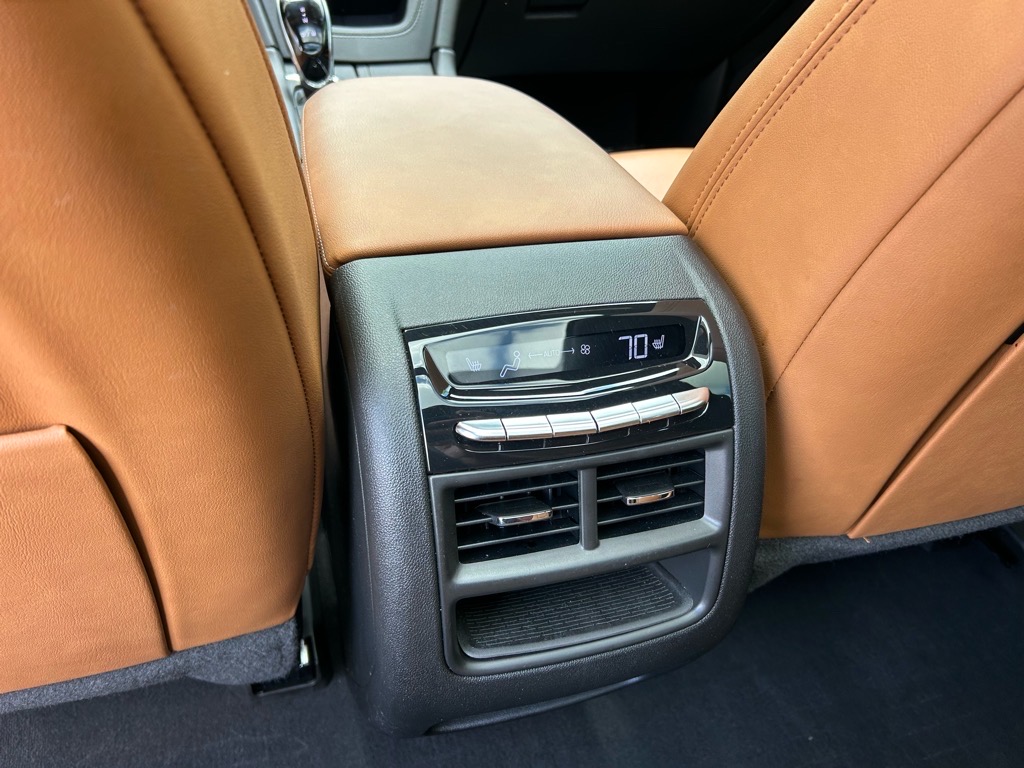 Vehicle image 54 of 62