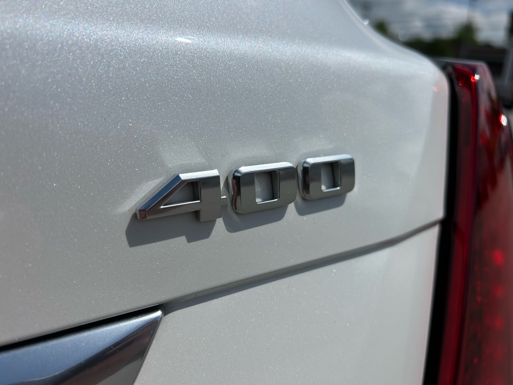 Vehicle image 16 of 62