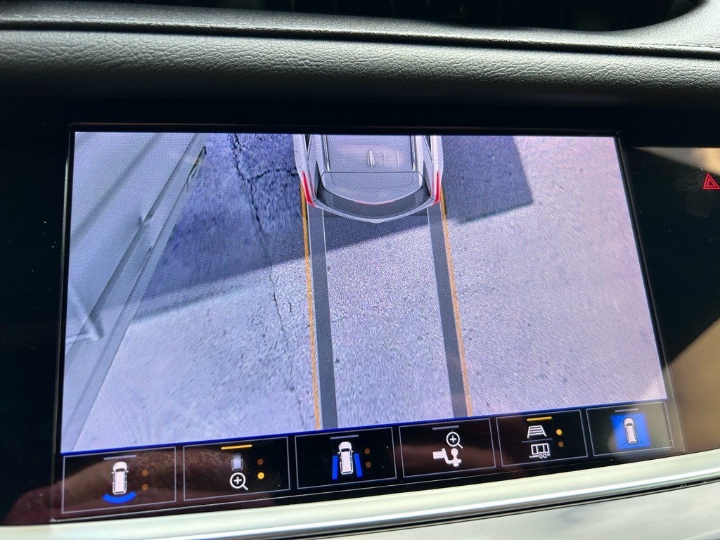Vehicle image 36 of 62