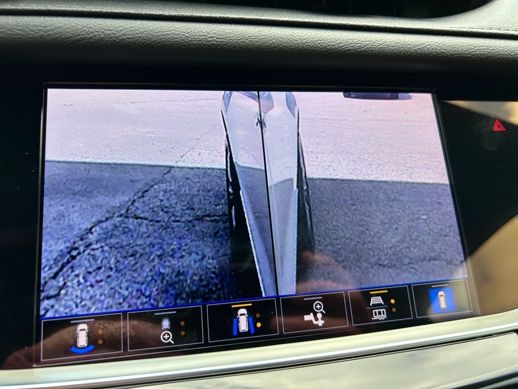 Vehicle image 35 of 62