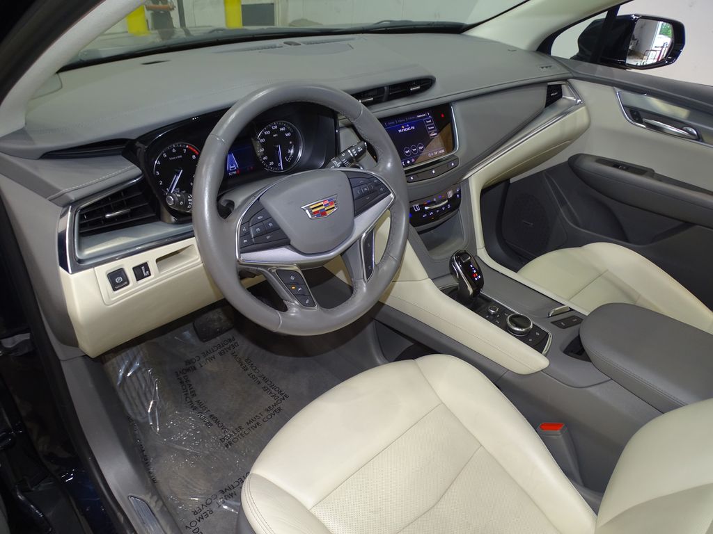 Vehicle image 17 of 38
