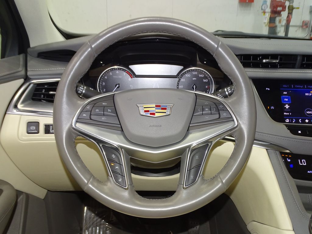 Vehicle image 18 of 38