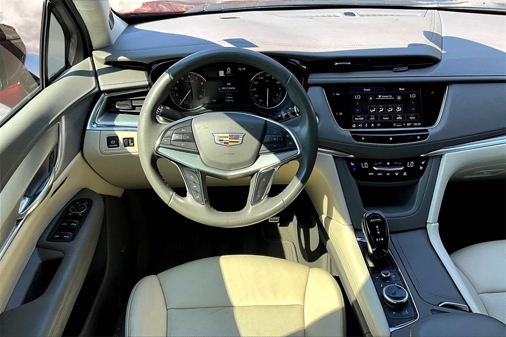 Vehicle image 14 of 30