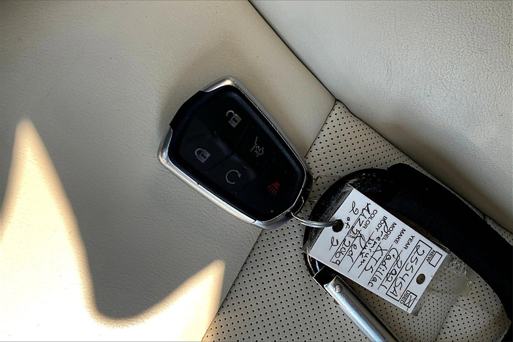 Vehicle image 24 of 30
