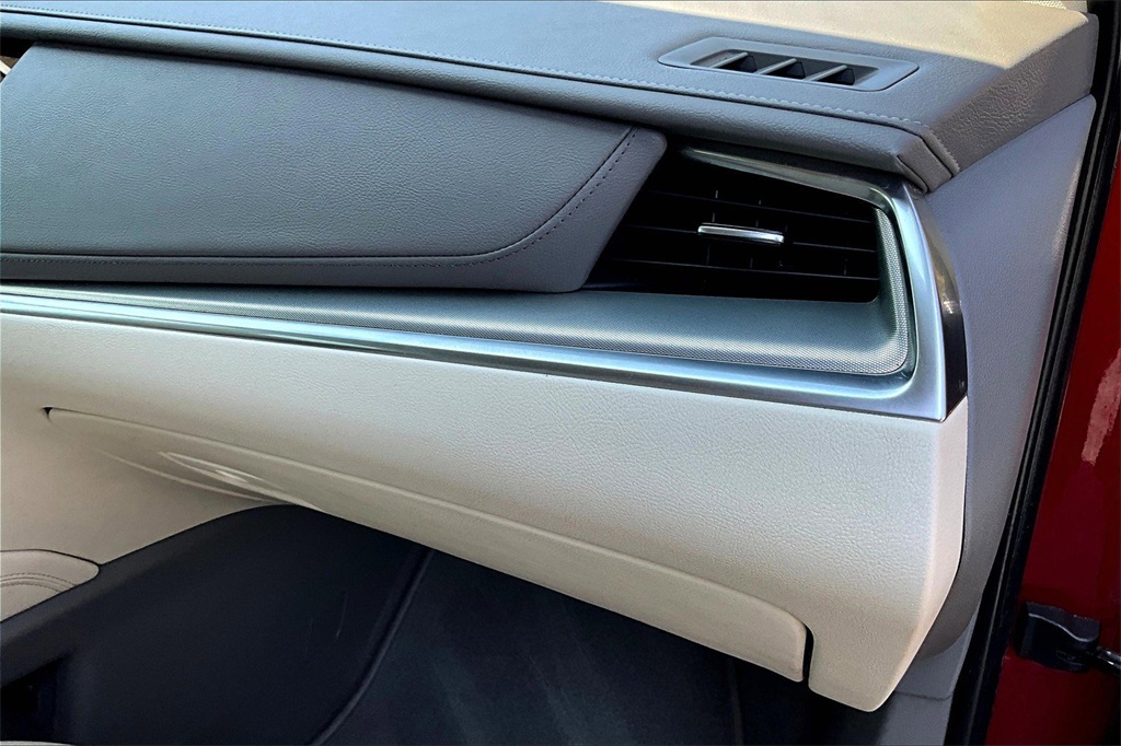 Vehicle image 20 of 30