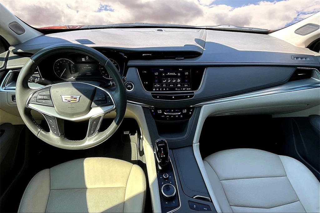 Vehicle image 12 of 30