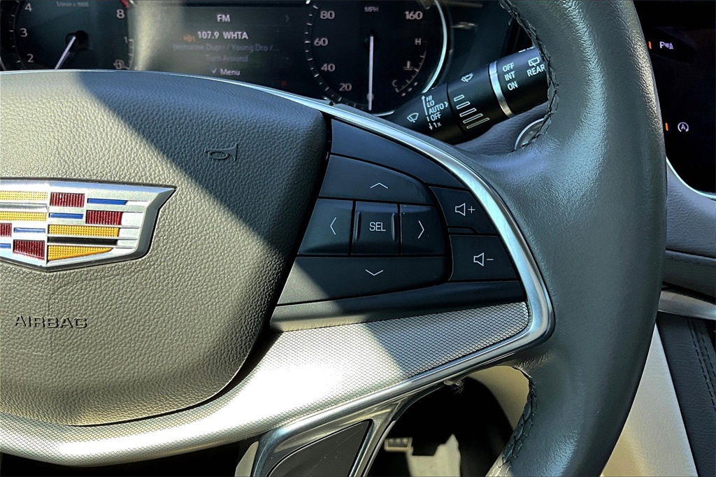 Vehicle image 16 of 30