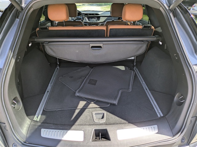 Vehicle image 13 of 32