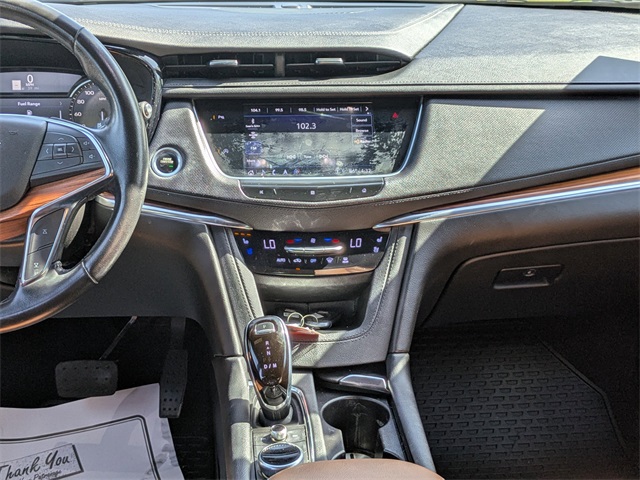 Vehicle image 18 of 32