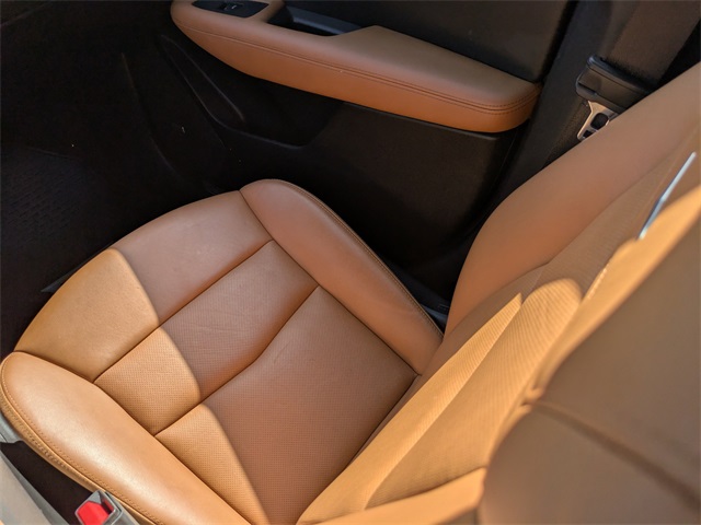 Vehicle image 20 of 32