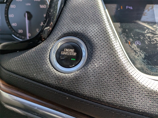 Vehicle image 31 of 32
